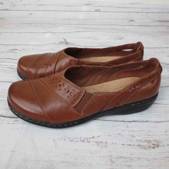 Clarks Shoes - Clarks Women`s Size 9 Brown Leather Upper